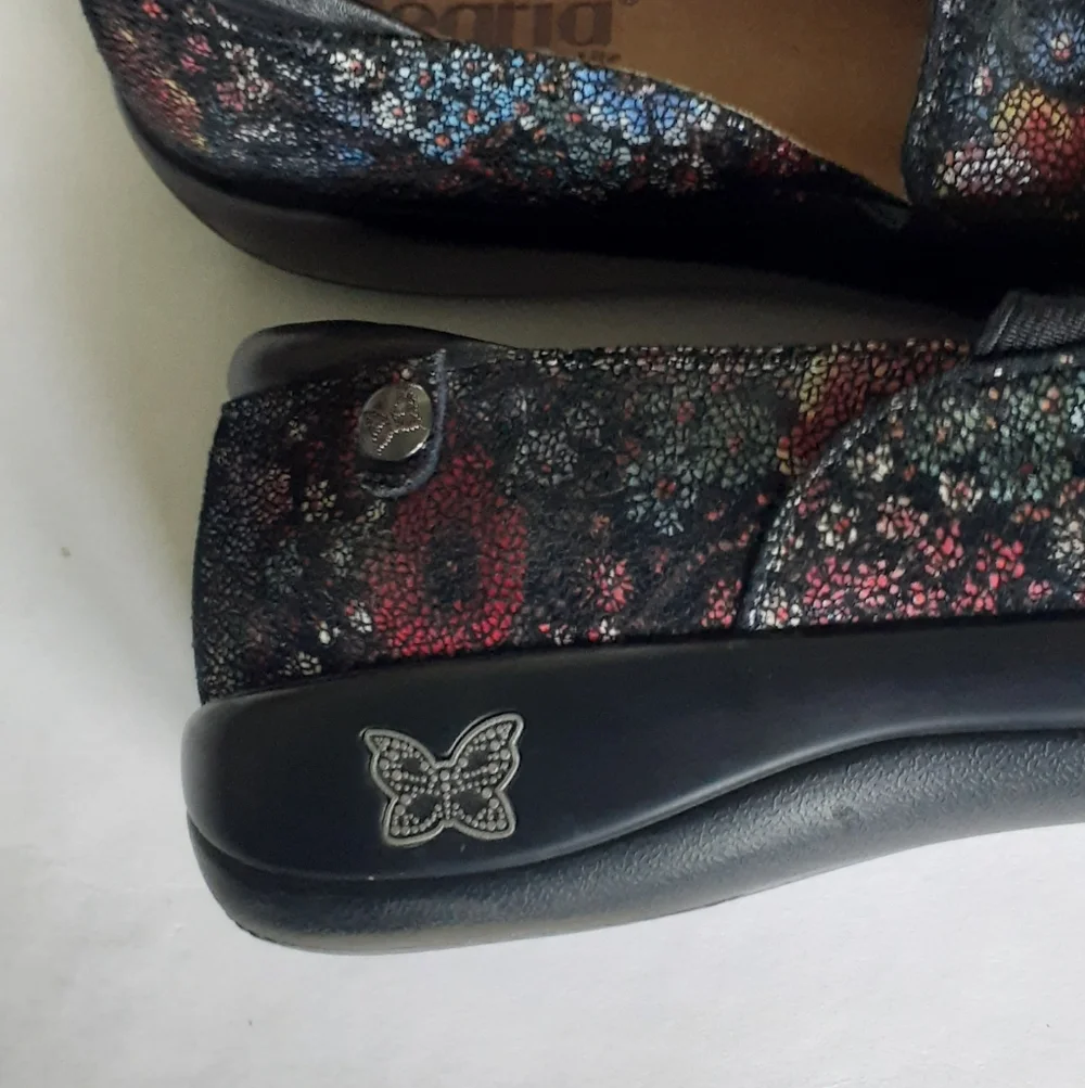 Alegria Black Floral Slip-On Clogs with Multicolor Accents. Size 38 EU. 7.5 US.